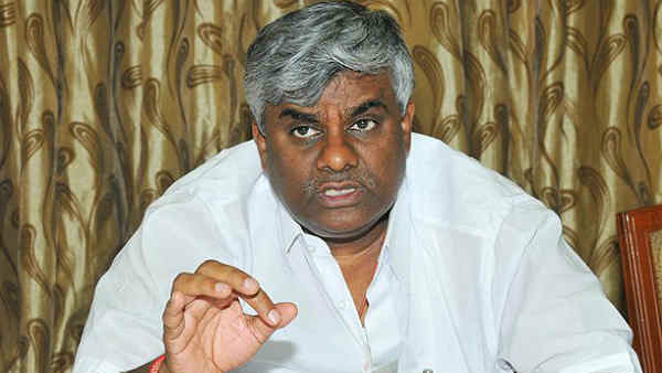 ఎంపీ పదవికి ఎసరు !