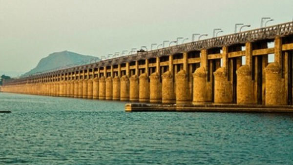 శ్రీశైలం జలాశయానికి పోతెట్టుతున్న వరద .. 29 వేల 110 క్యూసెక్కుల నీరు విడుదల