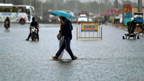 Heavy rains in Ananthapuram district. Many villages in flood Heavy rains in Ananthapuram district. Many villages in flood