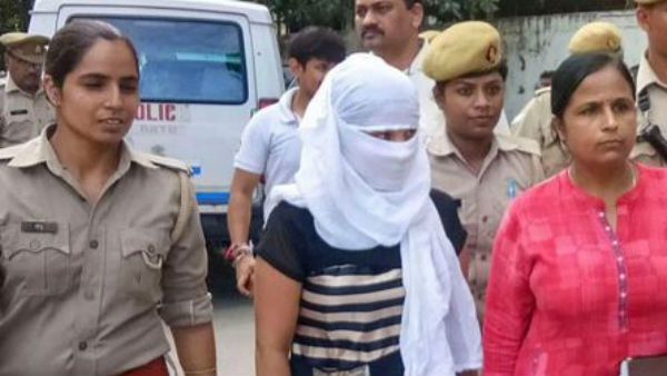 వీడియోలతో బ్లాక్మెయిల్ చేస్తూ.. అత్యాచారం