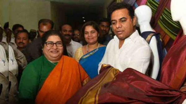 నల్గొండలో కేటీఆర్ బతుకమ్మ చీరలపంపిణీ