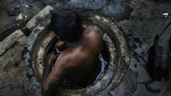 SC slams centre on Manual scavenging,questions what action has been taken? SC slams centre on Manual scavenging,questions what action has been taken?