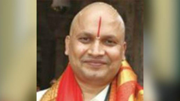 నేడు అపనిందలు అధిగమించి అంటూ శేఖర్ రెడ్డికి కితాబు