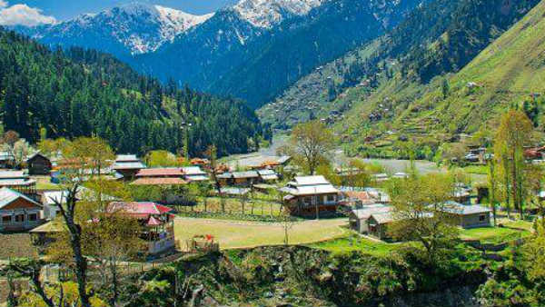 Maharashtra government plans to build MTDC resort in Ladakh Maharashtra government plans to build MTDC resort in Ladakh