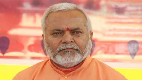 చిన్మయానందకు నోటీసులు జారీ చేసిన సిట్