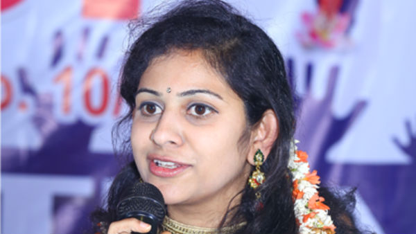 వేచి చూసే ధోరణిలో యామిని ... పొలిటికల్ జర్నీపై ఇంకా డైలమానే !!