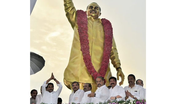 ap cm jagan unveil ysr statue ap cm jagan unveil ysr statue