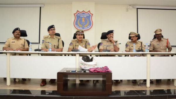 తెలిసీ తెలియని వయసులో ఎంత అనర్థం..!