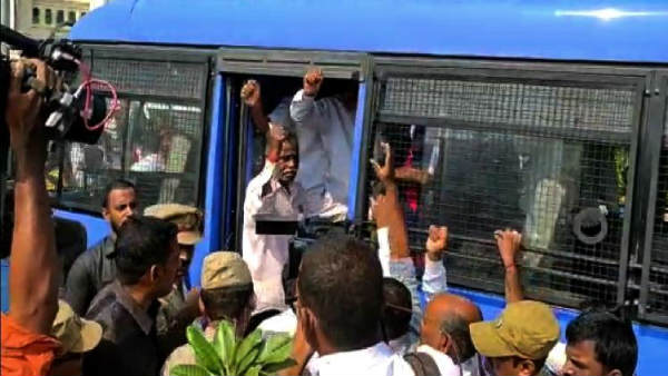 వివిధ ఆర్టీసి సంఘాల నేతల అరెస్టు..