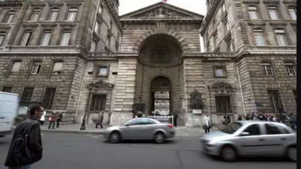 Four people killed in Paris police HQ knife attack Four people killed in Paris police HQ knife attack