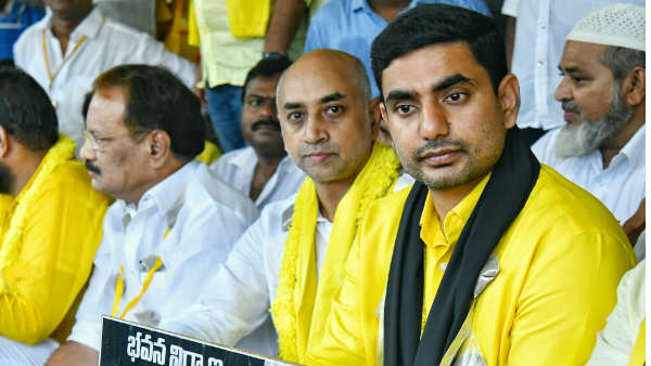 Lokesh fire on Cm jagan and demanded to pay exgrtia for building construction workers Lokesh fire on Cm jagan and demanded to pay exgrtia for building construction workers