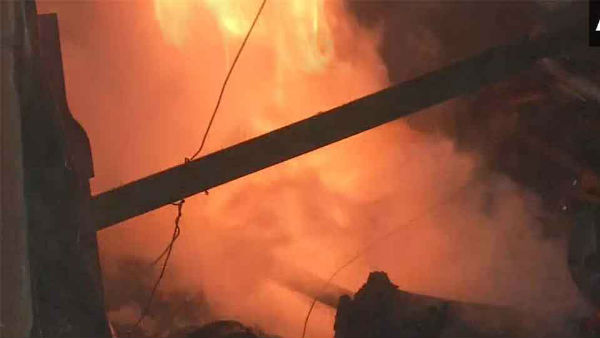 200 fire related incidents reported in Delhi on occasion of Diwali 200 fire related incidents reported in Delhi on occasion of Diwali