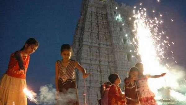 Many stories behind Deepawali festival Many stories behind Deepawali festival
