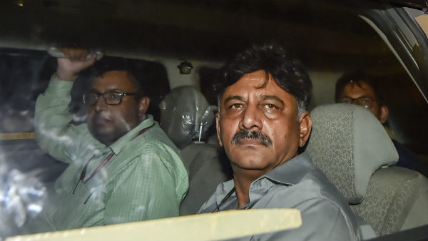 300 కంటే ఎక్కువ ఆస్తులు