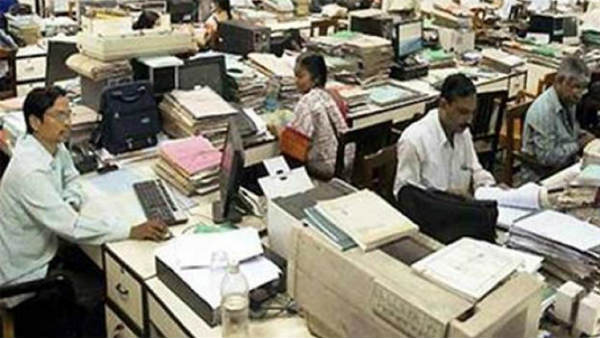 రిటైర్డ్ ఉద్యోగుల సేవల రద్దు