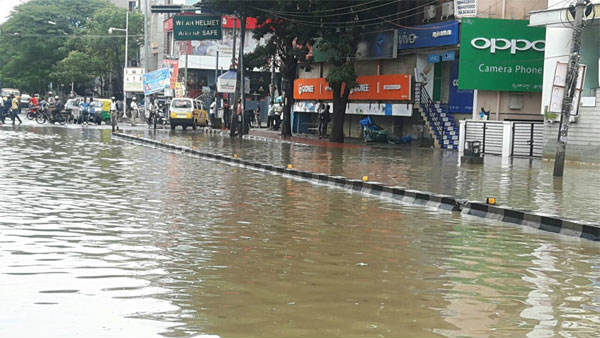 ఏం మాట్లాడాలో తెలుసు