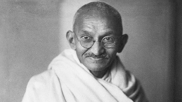 గాంధీ కోరిన గ్రామ స్వరాజ్యం సిద్ధించలేదు