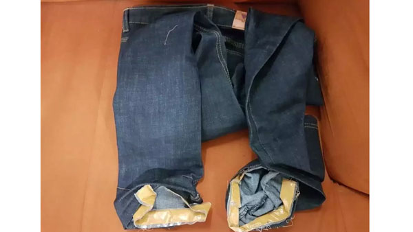Man held for smuggling gold paste in jeans Man held for smuggling gold paste in jeans