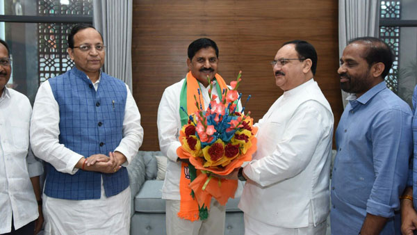 నాడు చంద్రబాబు మాట కోసం..కానీ..