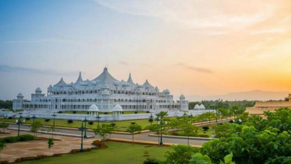 విదేశాల్లో వ్యవసాయ పొలాలు..