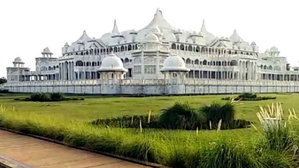 విదేశాల్లో పెట్టుబడులు..