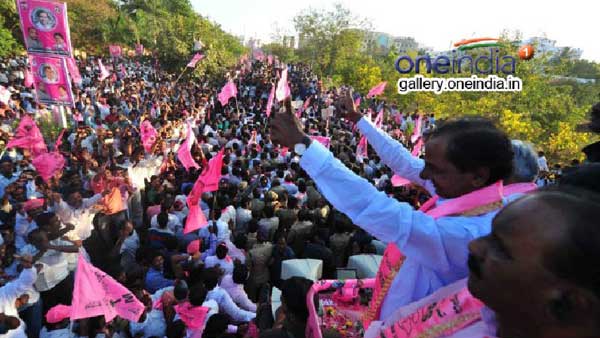 ఉద్యమం నుంచి ఎదిగి