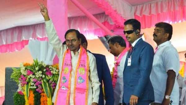 ఆనాడు కేసీఆర్కు అండగా ఎందరో