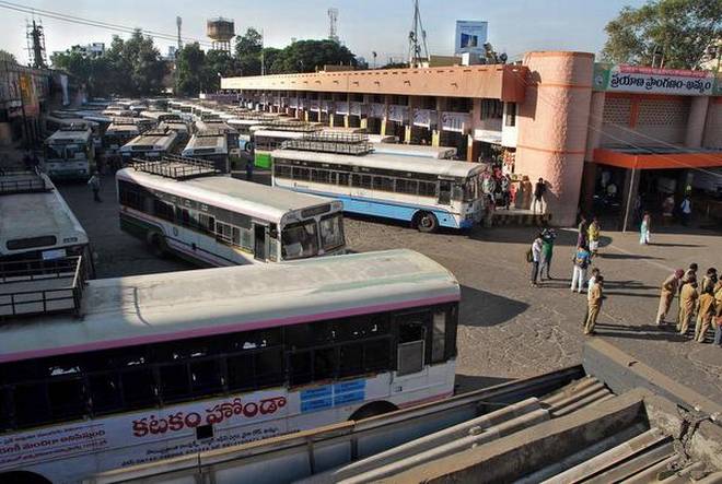 TSRTC strike furious at Khammam, Mayor Papalal faces huge protest TSRTC strike furious at Khammam, Mayor Papalal faces huge protest