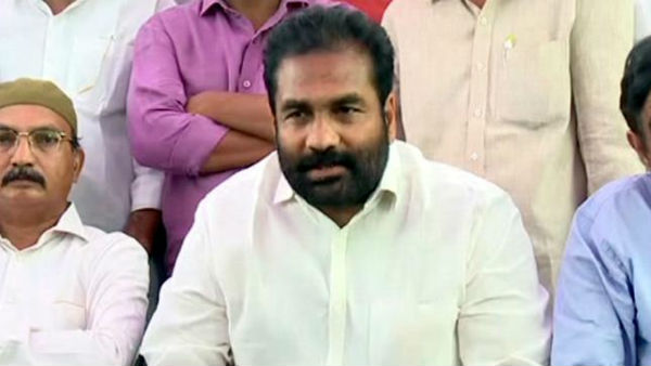 లేఅవుట్కు అనుమతులు ఇవ్వలేదని..
