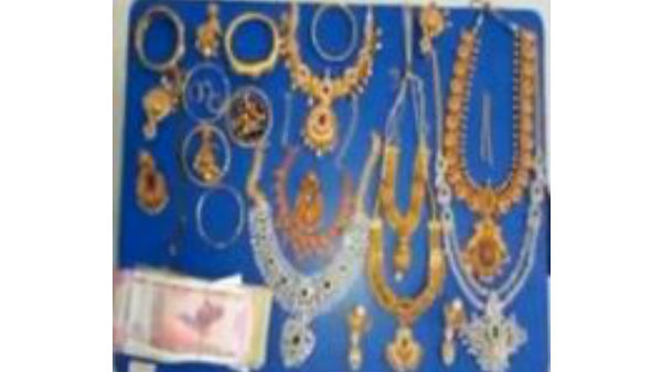 KURNOOL RTO AVI CAUGHT BY ACB OFFICIALS FINDS 10 CRORES PROPERTY KURNOOL RTO AVI CAUGHT BY ACB OFFICIALS FINDS 10 CRORES PROPERTY