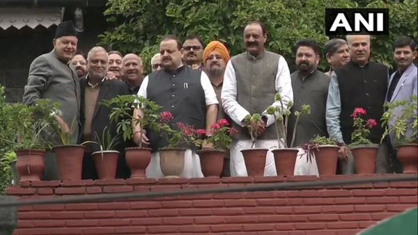 2 Months Into Detention, Abdullahs Meet Party Leaders In Srinagar 2 Months Into Detention, Abdullahs Meet Party Leaders In Srinagar