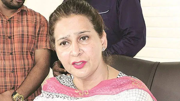 పార్టీ మారడంలో నిజం లేదు
