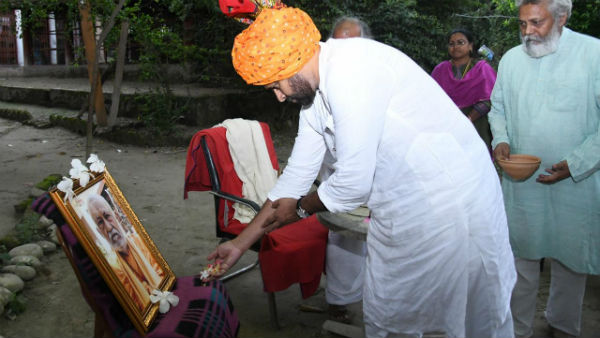 నివాళులర్పించిన పవన్ కళ్యాణ్