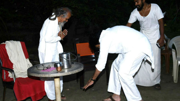 పవన్ కళ్యాణ్కు పాగా చుట్టిన స్వామి