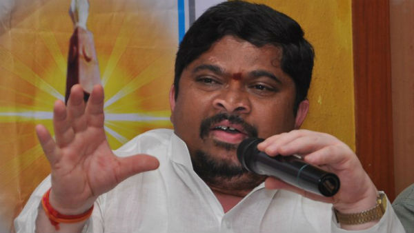 TRS is trying to kill RTC .... BJP spends the time with them : Ponnam Prabhakar TRS is trying to kill RTC .... BJP spends the time with them : Ponnam Prabhakar