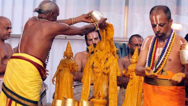 అర్చకులకు పదవీ విరమణ ఎందుకు?