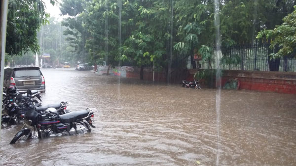 heavy rain in hyderabad effects normal life heavy rain in hyderabad effects normal life