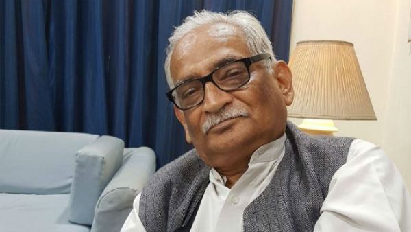 Hindu outfit files complaint against Rajeevv Dhavan for tearing map in court hall Hindu outfit files complaint against Rajeevv Dhavan for tearing map in court hall