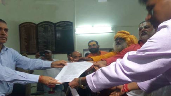 VHP wants to light lamps on Diwali at Ayodhya disputed site VHP wants to light lamps on Diwali at Ayodhya disputed site