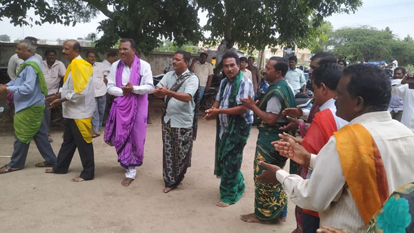 సమ్మెల్లో పాల్గొన్న కార్మికులపై వేటు..