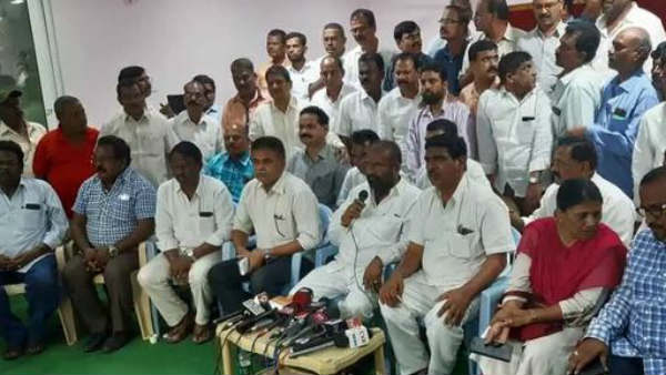 ప్రగతి భవన్ సమావేశంలో..