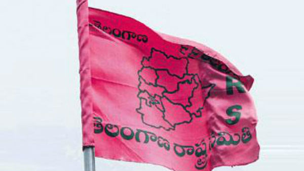 గులాబీ పార్టీకి హుజూర్ నగర్ ఉప ఎన్నిక కష్టాలు.. ఎర్ర పార్టీతో స్నేహం కోసం పాట్లు..