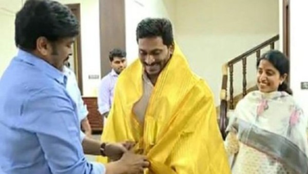 తొలిసారి వైఎఎస్ జగన్తో..