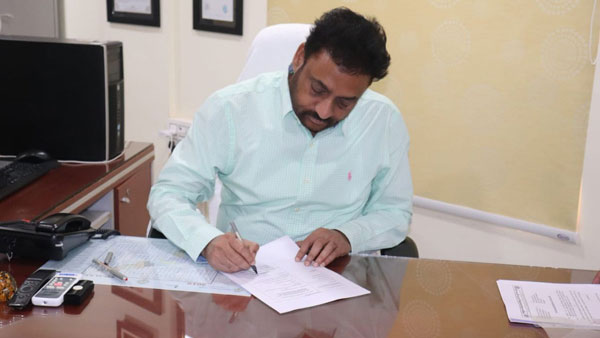 వివాదాస్పదంగా విజయ కుమార్ వ్యాఖ్యల దుమారం ..