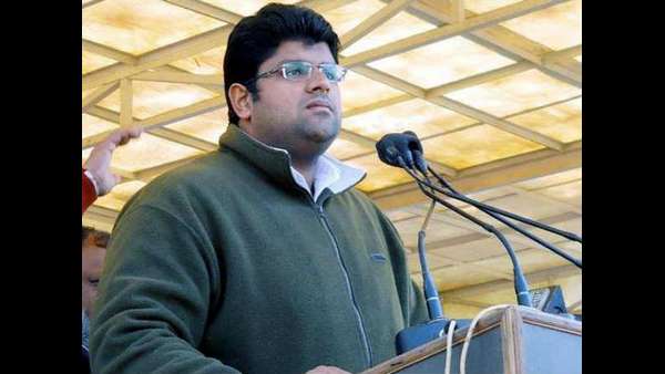 సీఎం ఖట్టర్ మీద పోటీ !