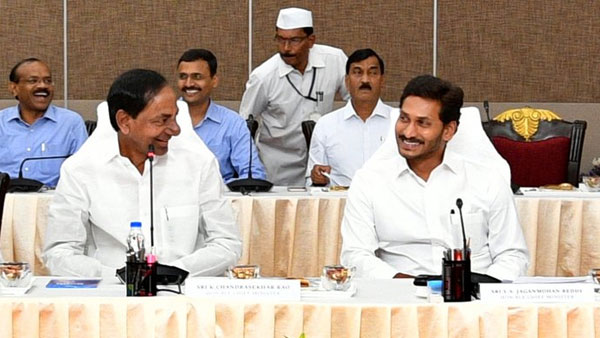 హస్తిన వేదికగా జగన్ , కేసీఆర్ ఏం చెయ్యబోతున్నారు
