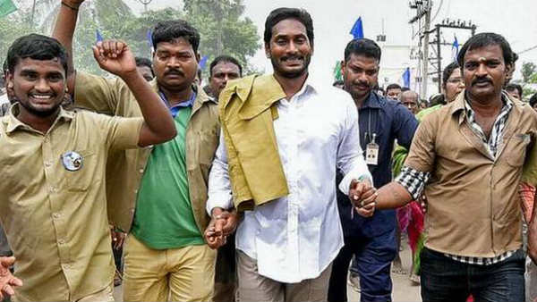 అత్యధికులు ఆటో డ్రైవర్లే..