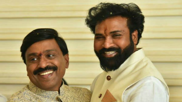 బళ్లారి శ్రీరాములు పేరు మాయం