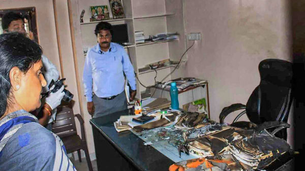 ప్రభుత్వ వైఖరికి నిరసన ..రెవెన్యూ ఉద్యోగుల కార్యాచరణ