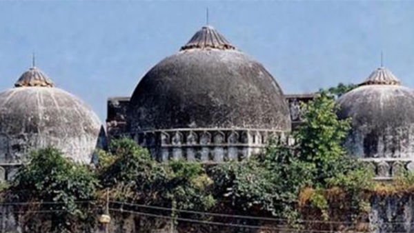 సోషల్ మీడియాపై నిఘా..